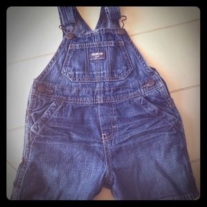 Oshkosh overalls size 2T